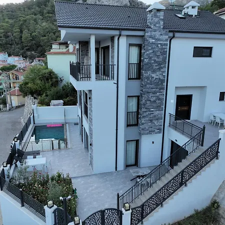 Ronya Villa